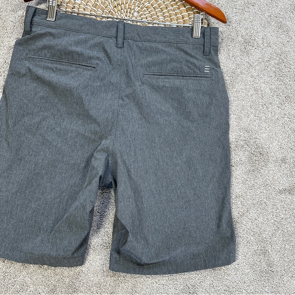 Free Fly Men’s Hybrid Shorts II 9” Performance Golf Fishing Heather Graphite 32 - Picture 8 of 16